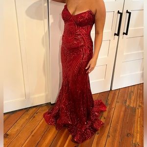 Jovani Prom Dress Size: 6 Red